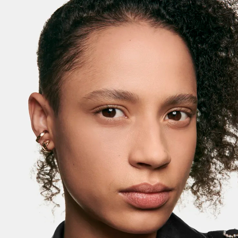 les-beiges-poudre-belle-mine-naturelle-aufladen