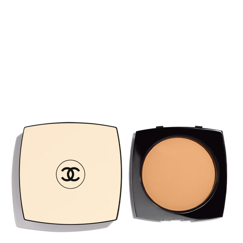 les-beiges-poudre-belle-mine-naturelle-aufladen