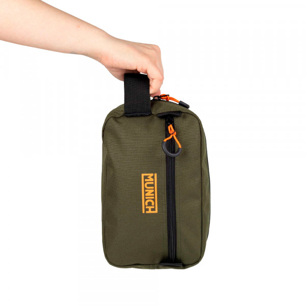 sac-de-toilette-de-sport-recycle