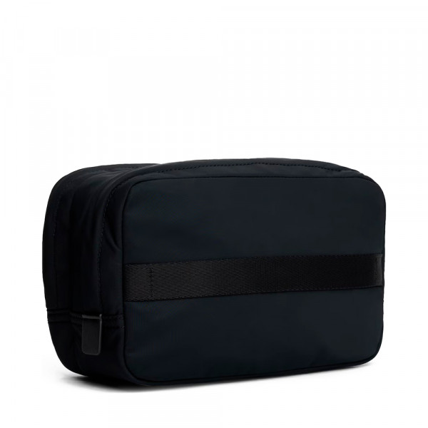 borsa-da-toilette-con-toppa-con-logo-in-metallo