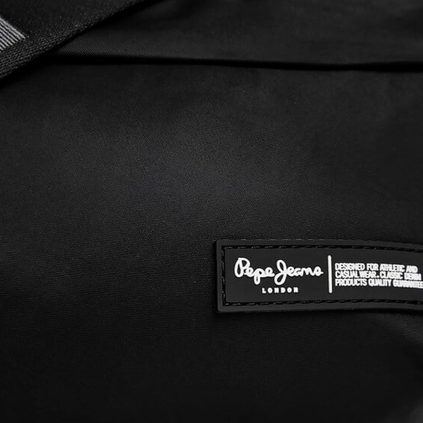 fanny-pack-with-zip-closure