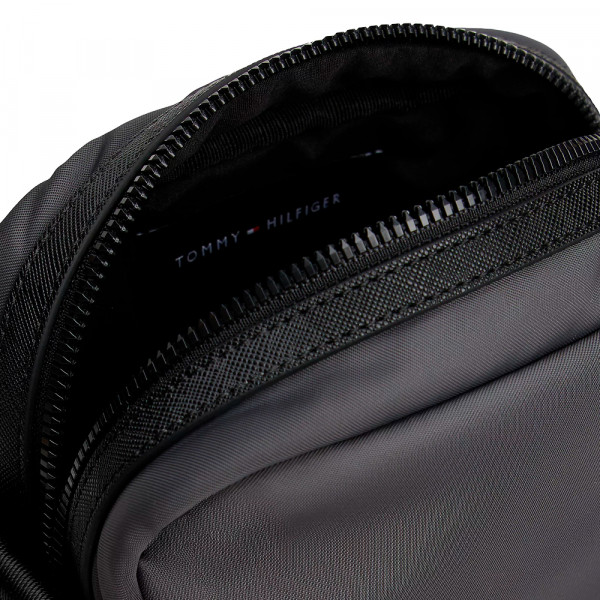 sac-bandouliere-de-reporter-avec-ecusson