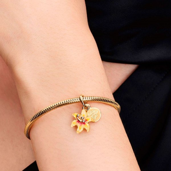 disney-s-tangled-glow-in-the-dark-magical-double-flower-pendant-charm-764020c01