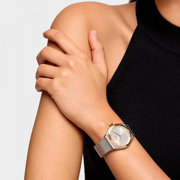 montre-analogique-avec-bracelet-en-acier-et-acier-plaque-or-maille-ronde