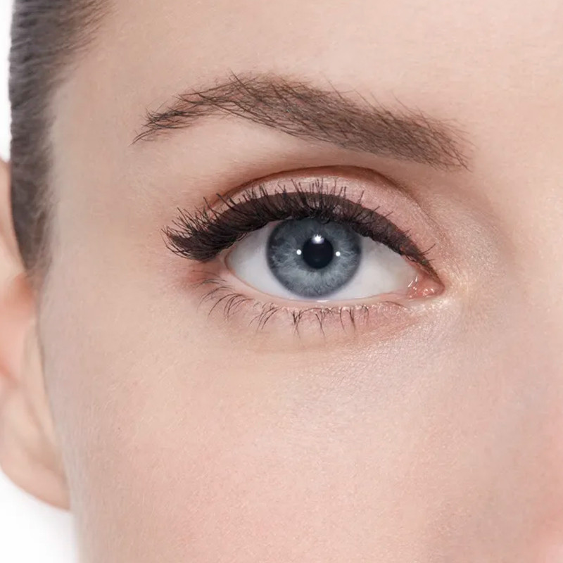 le-liner-de-chanel-eyeliner-wysoka-precyzja-trwalosc-i-wodoodpornosc-plynu