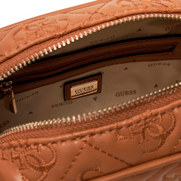 bandolera-adel-asia-camera