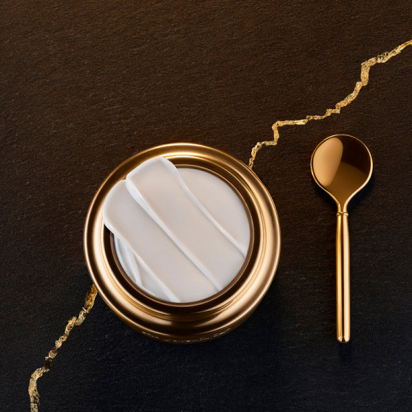 pure-gold-radiance-eye-cream-revitalisierende-augenkontur