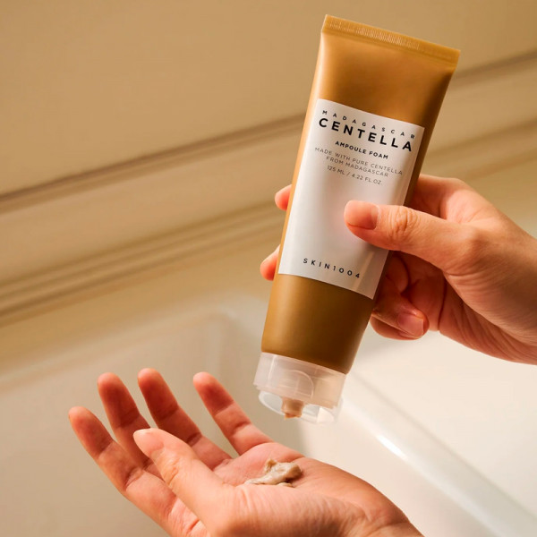 madagascar-centella-ampoule-foam-diep-reinigende-gezichtsgel