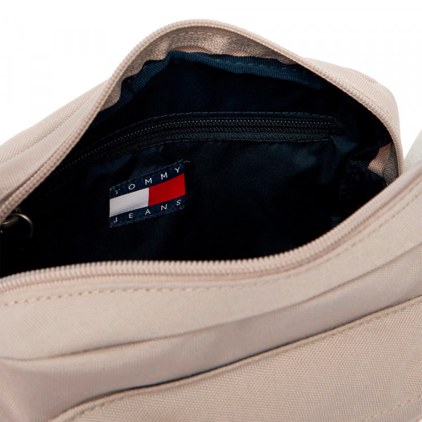 essential-daily-crossover-bag