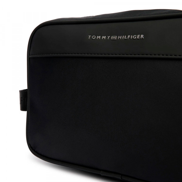 repreve-washbag-toiletry-bag