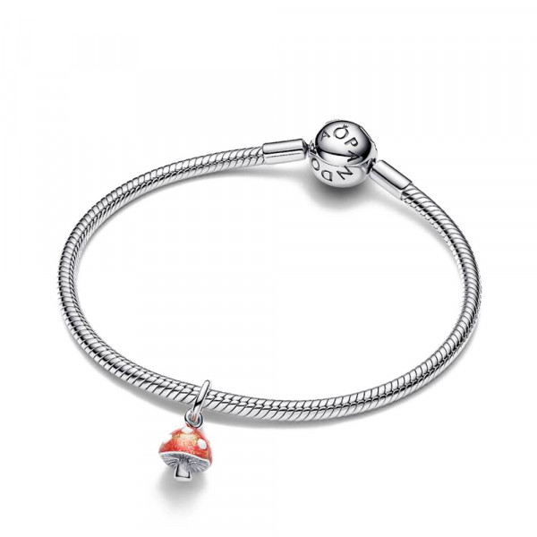 glow-in-the-dark-mushroom-pendant-charm