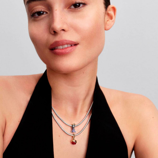 charm-reina-malvada-de-villanos-de-disney