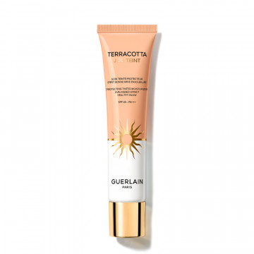 terracota-joli-teint-tratamiento-con-color-piel-bonita-efecto-buena-cara-fresca