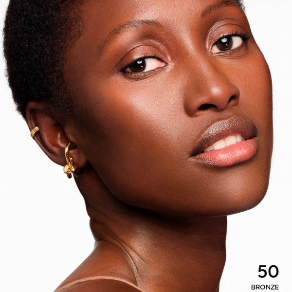 terracota-joli-teint-color-treatment-for-beautiful-skin-a-fresh-healthy-face-effect