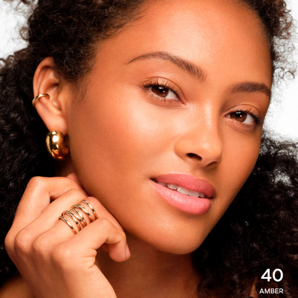 terracota-joli-teint-zabieg-koloryzujacy-dla-pieknej-skory-swiezy-i-zdrowy-efekt-na-twarzy