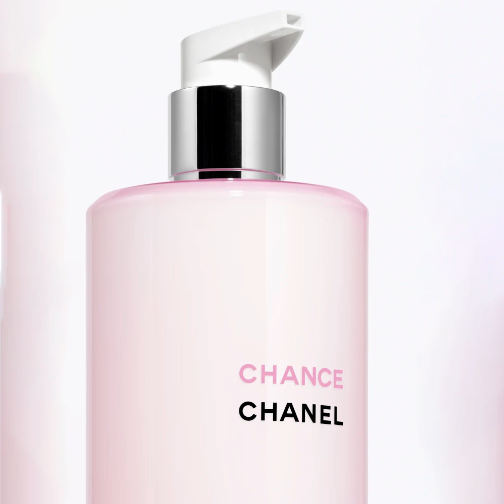 chance-eau-tendre-moisturizing-milk