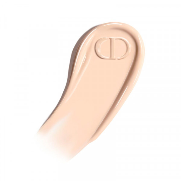 dior-forever-skin-glow-luminous-foundation-holder-i-24-timer-hydrering-i-48-timer-tredobbeltvirkende-behandling-spf-25