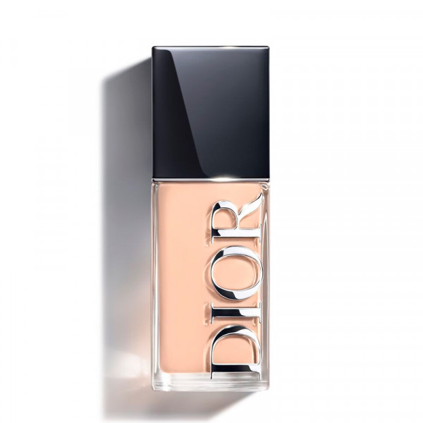 dior-forever-skin-glow-luminous-foundation-holder-i-24-timer-hydrering-i-48-timer-tredobbeltvirkende-behandling-spf-25