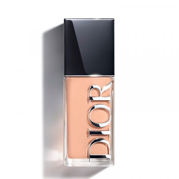 dior-forever-skin-glow-luminous-foundation-holder-i-24-timer-hydrering-i-48-timer-tredobbeltvirkende-behandling-spf-25