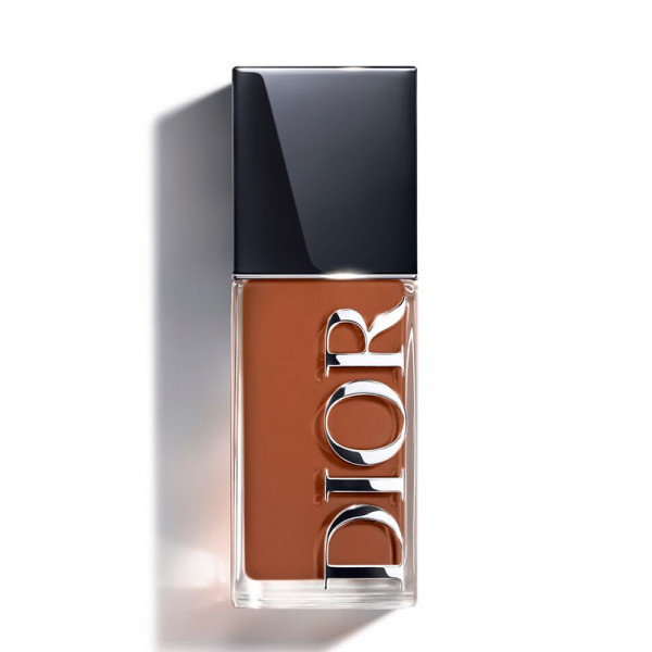 dior-forever-skin-glow-luminous-foundation-holder-i-24-timer-hydrering-i-48-timer-tredobbeltvirkende-behandling-spf-25