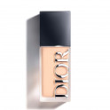 Dior Forever Skin Wear
Naturlig mat foundation blender - 24 timers langtidsholdbar - smitter ikke af - tredobbelt virkningsbeha