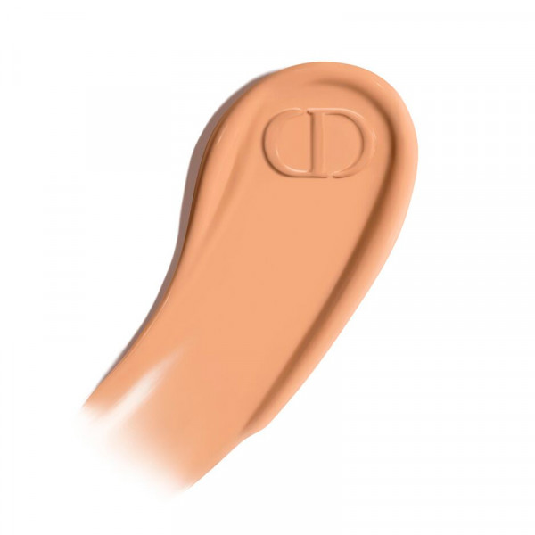 dior-forever-skin-wear-naturlig-matt-foundation-blender-24-timmars-langvarig-overforingssaker-trippelverkande-behandling