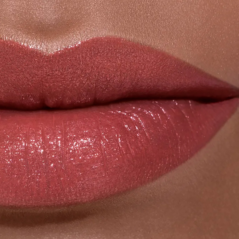 rouge-coco-long-lasting-satin-lipstick-moisturizing-and-smoothing-treatment