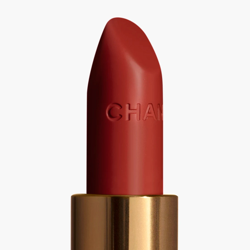 rouge-coco-long-lasting-satin-lipstick-moisturizing-and-smoothing-treatment