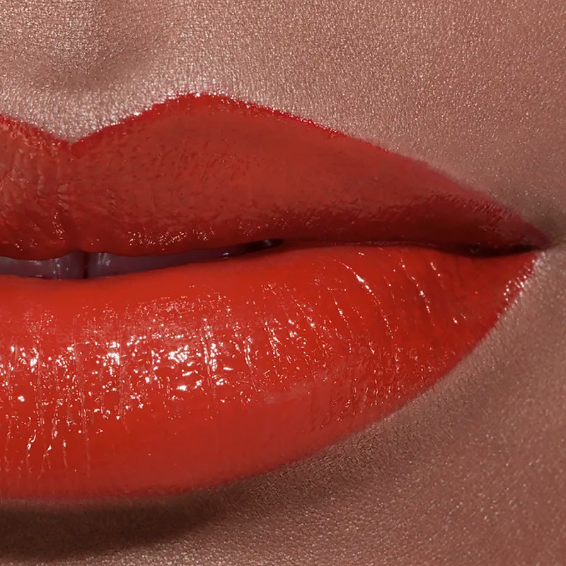 rouge-coco-long-lasting-satin-lipstick-moisturizing-and-smoothing-treatment