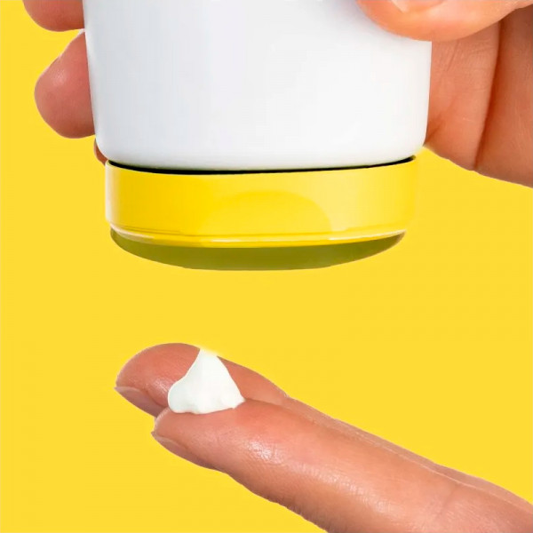 invisible-hydrating-lotion-spf30-krem-przeciwsloneczny