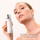 white-caviar-light-infusion-essence-esencja-rozswietlajaca-i-nawilzajaca