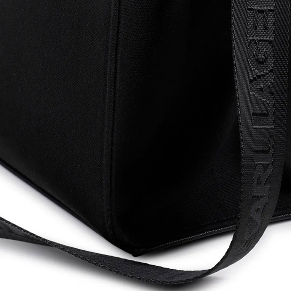 sac-a-langer-avec-logo-imprime