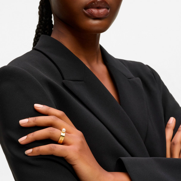 anillo-cuadrado-signature