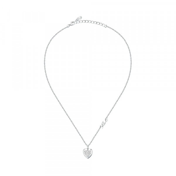 collier-avec-pendentif-en-forme-de-coeur