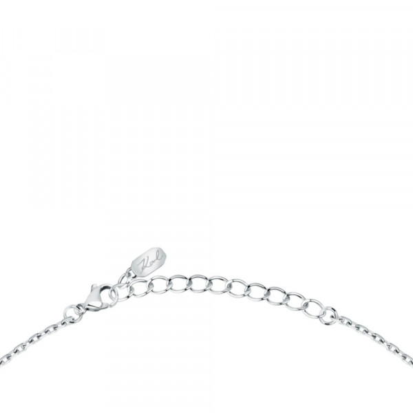 collier-avec-pendentif-en-forme-de-coeur