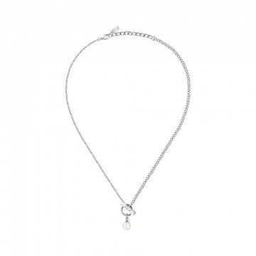 necklace-with-pearl-pendant