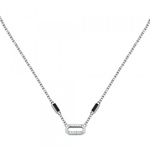 necklace-with-crystals