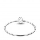pandora-moments-rigid-bracelet-with-disney-stitch-bite-clasp-591683c01