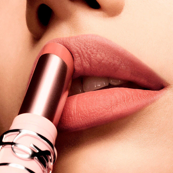 lovenude-lip-blusher-vervagende-balsem-tweede-huideffect