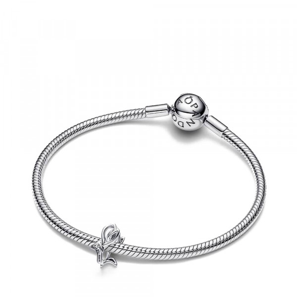 tulpenformiger-durchbrochener-anhanger-794488c00