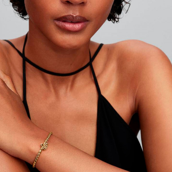 durchbrochener-schmetterlingsanhanger-764369c01