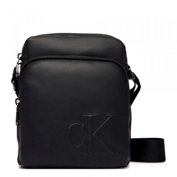 borsa-a-tracolla-da-reporter-con-monogramma-inciso