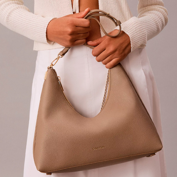 hobo-bag-with-pebble-jewelry-chain