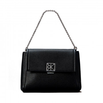 schultertasche-aus-genarbtem-leder