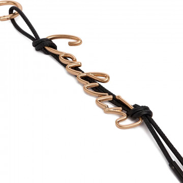 porte-cles-a-charme-en-texte-noue