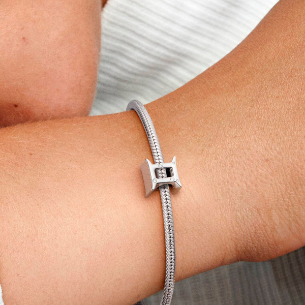 pingente-brilhante-do-signo-de-gemeos-798428c01