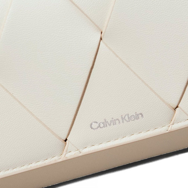 woven-convertible-wallet