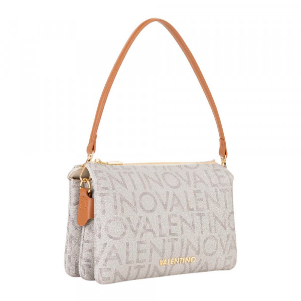 regina-musicienne-re-vbs9is43