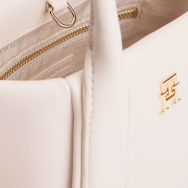 essential-tote-bag-with-metallic-logo