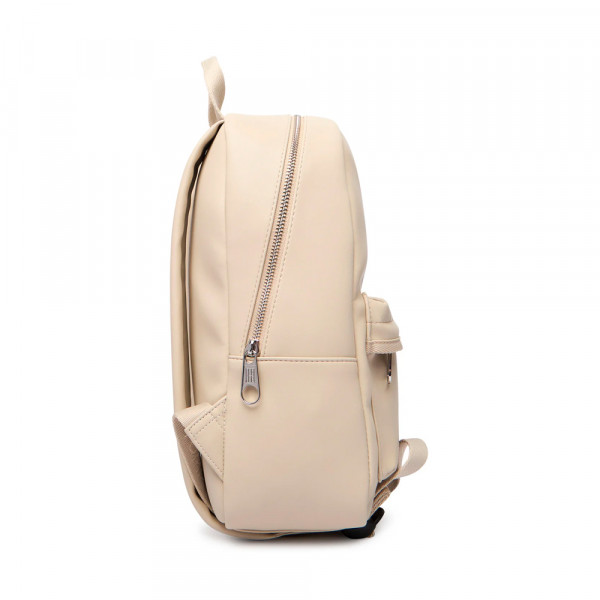 daily-elevated-backpack